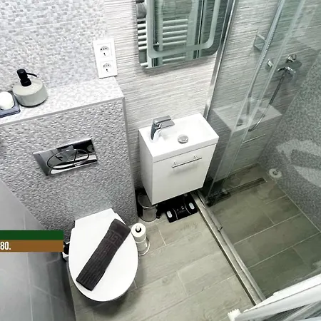 Little Americas Interstate Apartment