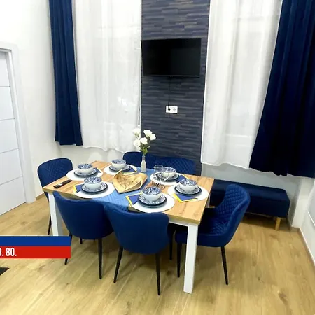 Apartment Little Americas Interstate