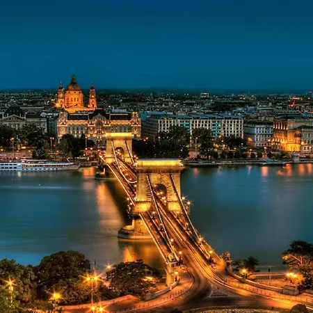 Apartment Little Americas Interstate